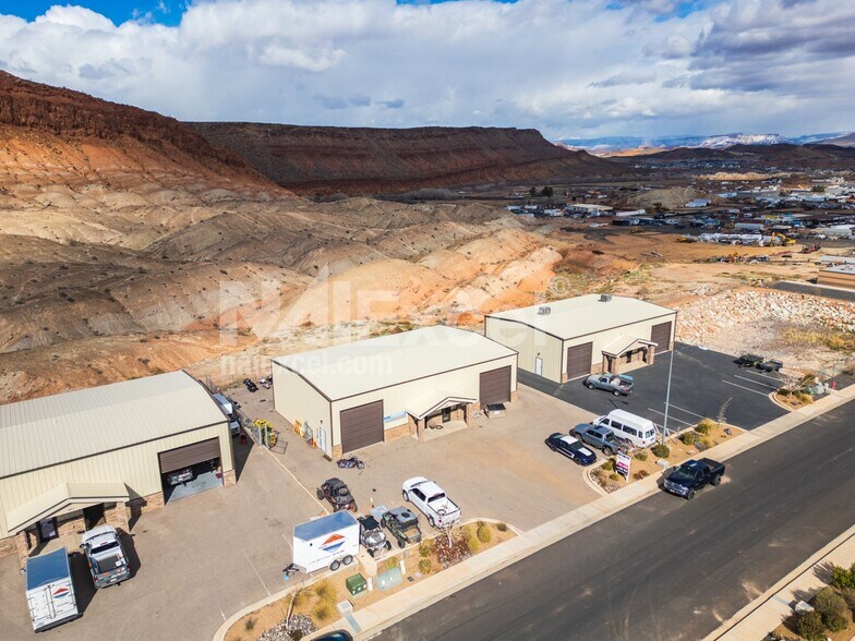 More Photos Of 1467 E Hillcrest Dr, Washington Industrial For Lease