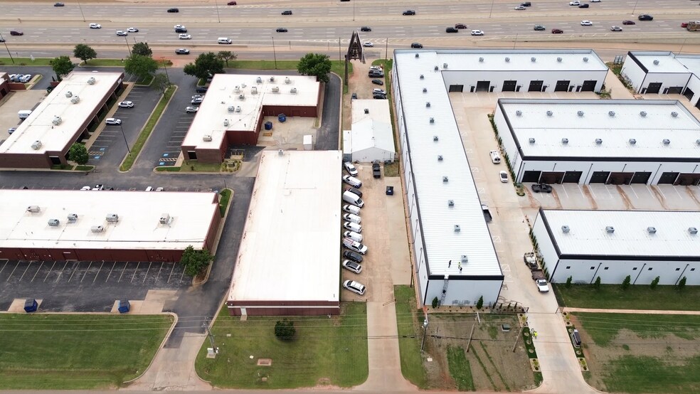 More Photos Of 7624 N Broadway Ext, Oklahoma City Office For Sale