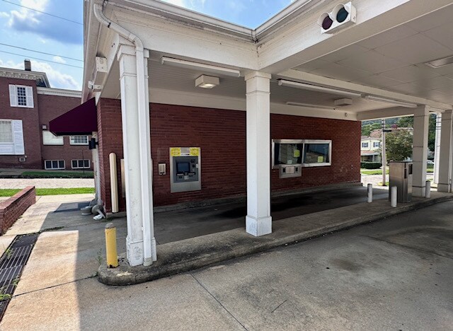More Photos Of 565 Main St, Wellsville Office For Sale