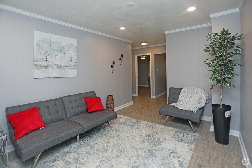 More Photos Of 820 W 7th St, Winston-Salem Apartments For Sale