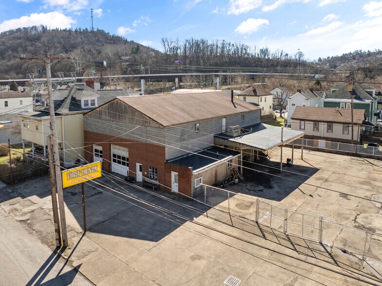 More Photos Of 512 National Rd, Wheeling Flex For Sale