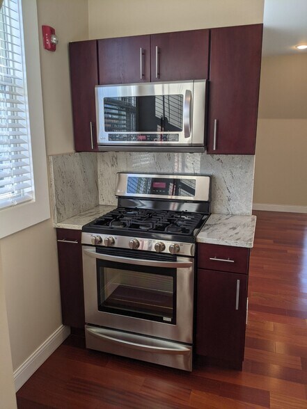 More Photos Of 29 Elm St, Morristown Medical For Sale