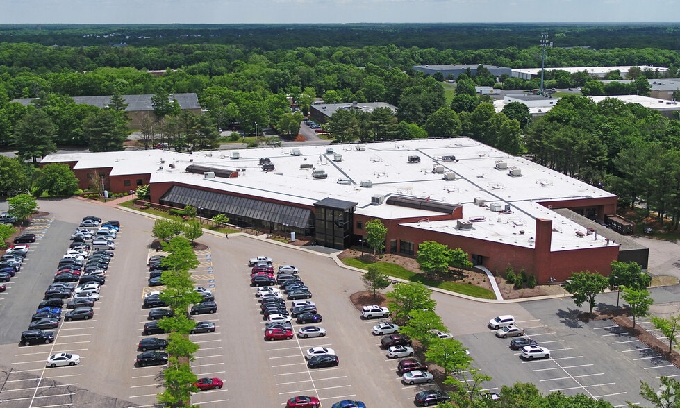 More Photos Of 575 West St, Mansfield Light Distribution For Lease