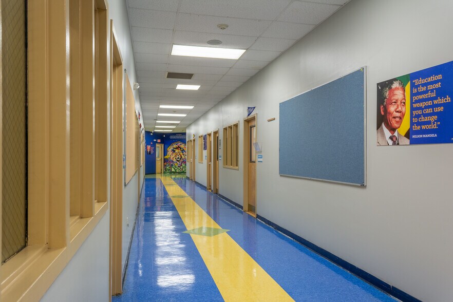 More Photos Of 900-918 N Marshall St, Philadelphia Office For Sale