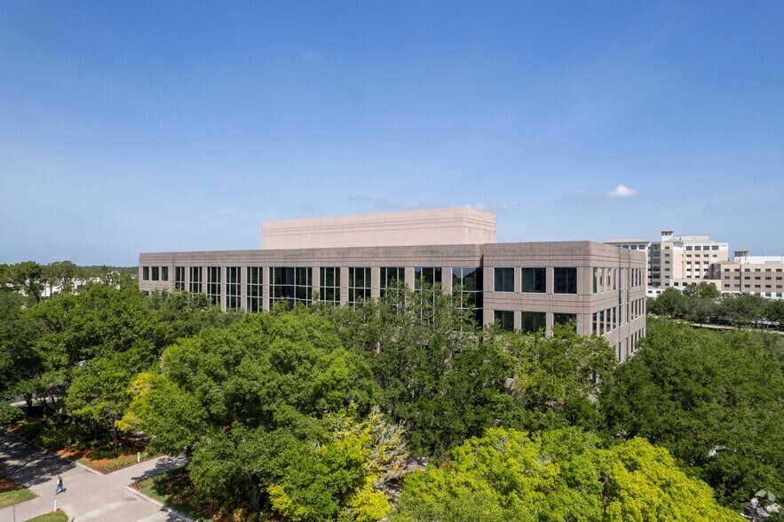 More Photos Of 12735 Gran Bay Pky W, Jacksonville Unknown For Lease