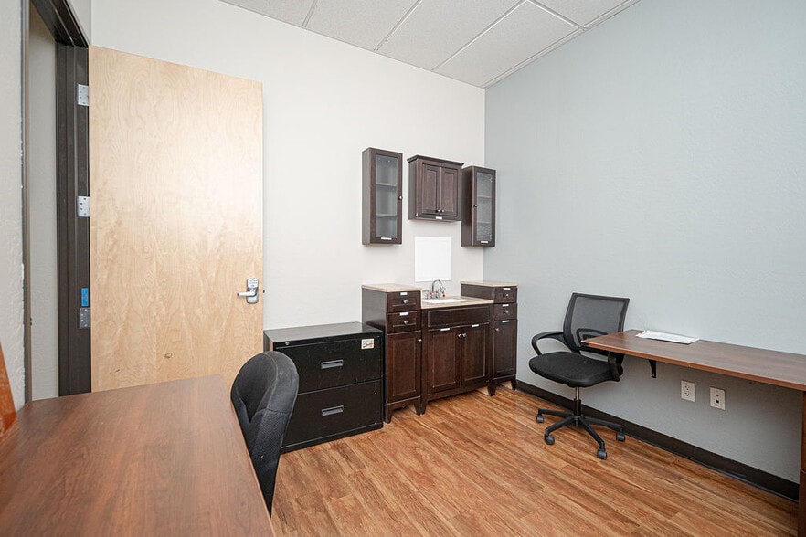 More Photos Of 4338 W Thomas Rd, Phoenix Storefront For Sale