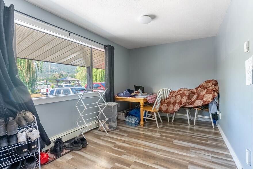 More Photos Of 1801 Chapman St, Merritt Apartments For Sale