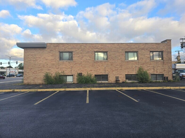 More Photos Of , Lincolnwood Unknown For Sale