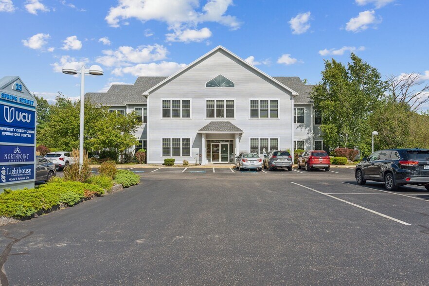 More Photos Of 23 Spring St, Scarborough Medical For Lease