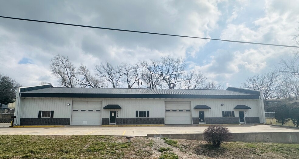 More Photos Of , Kansas City General Retail For Sale