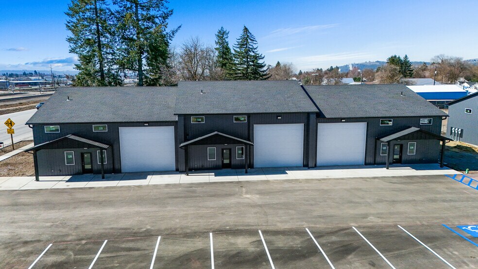More Photos Of 10903 E Trent Ave, Spokane Valley Light Manufacturing For Sale