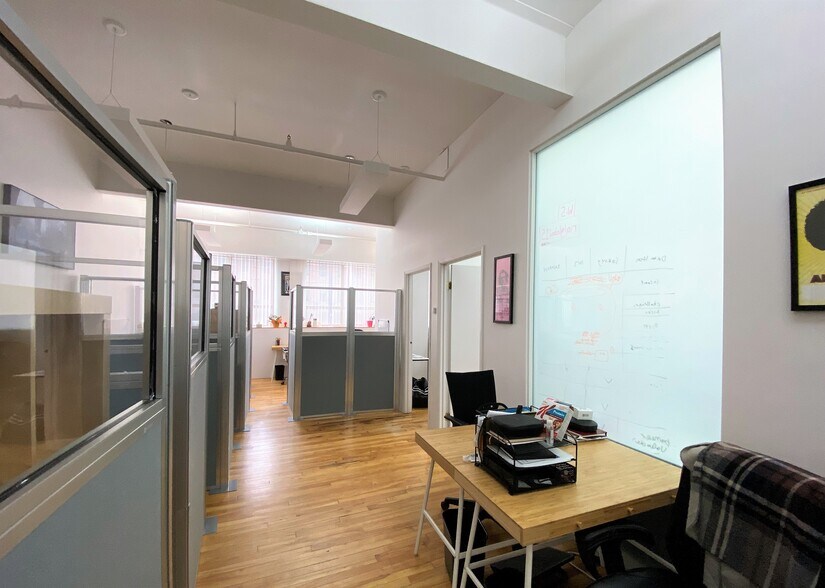 More Photos Of 487 Adelaide St W, Toronto Loft Creative Space For Lease