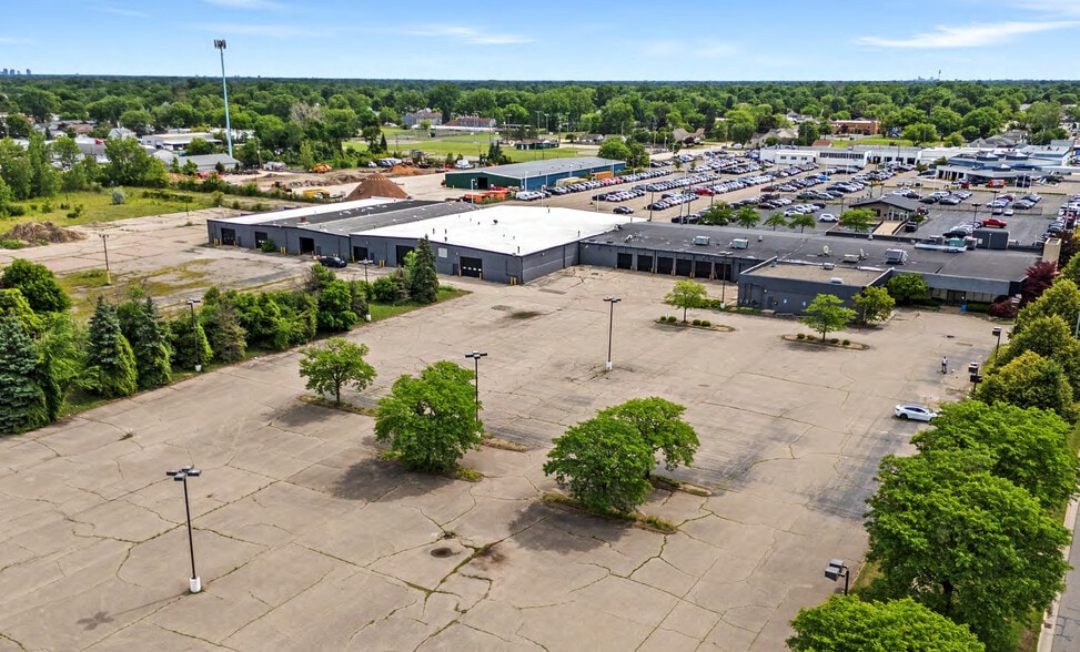 Primary Photo Of 32000 Ford Rd, Garden City Warehouse For Lease
