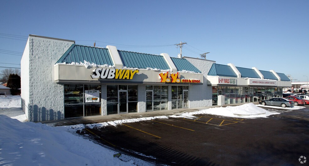 More Photos Of 8329 W Appleton Ave, Milwaukee General Retail For Lease