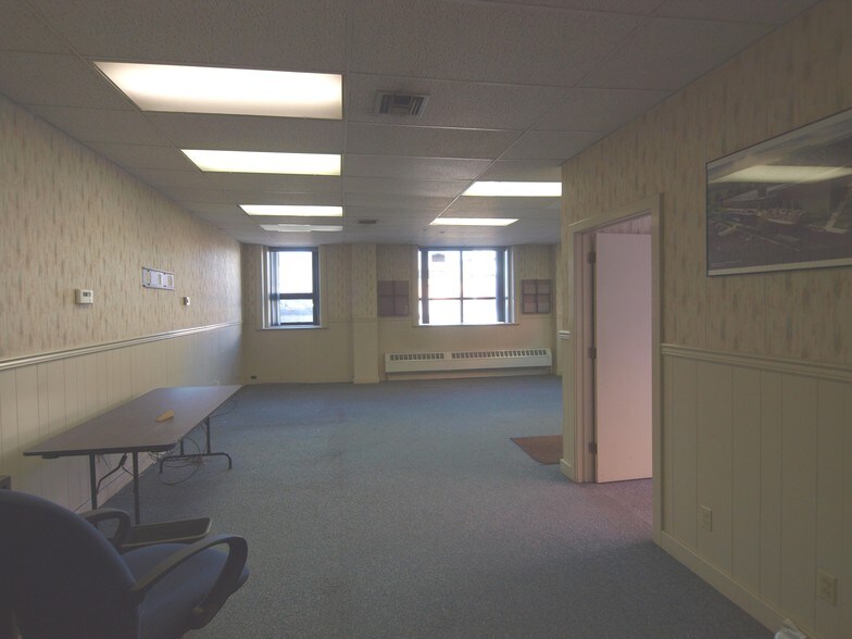 More Photos Of 2 E Long Ave, Dubois Coworking Space
