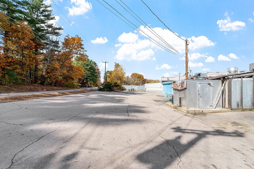 More Photos Of 42 Allenstown Rd, Pembroke Restaurant For Sale