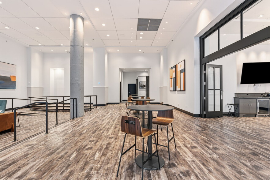 More Photos Of 360 Saint Peter St, Saint Paul Apartments For Lease