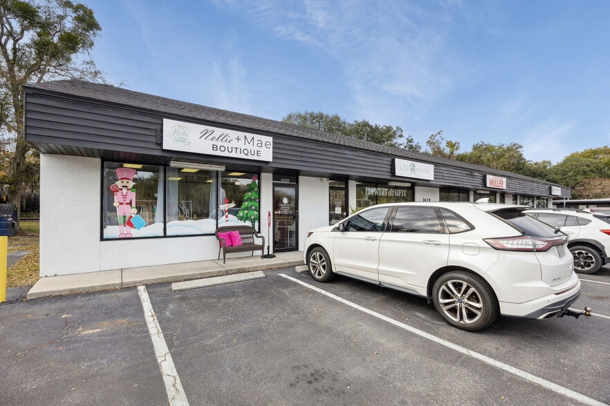 More Photos Of 1637-1643 S 8th St, Fernandina Beach Storefront For Sale