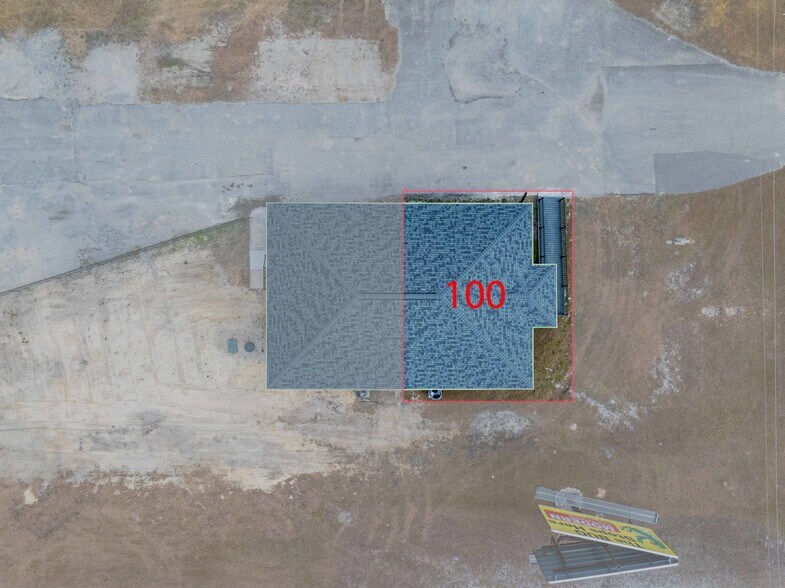 More Photos Of 3261 New Bern Hwy, Jacksonville Light Distribution For Lease