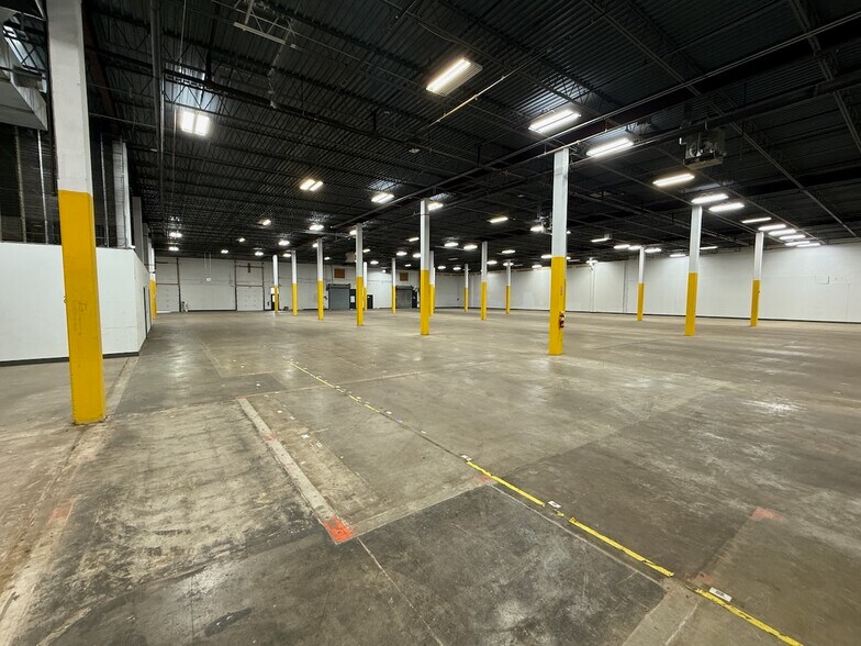 More Photos Of 560 Anglum Rd, Hazelwood Warehouse For Lease