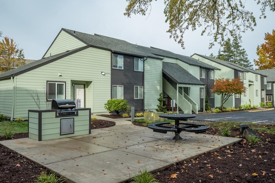 More Photos Of 10285-10305 SW Denney Rd, Beaverton Apartments For Sale