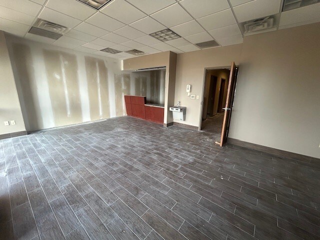 More Photos Of 7424 Highway 64, Bartlett Unknown For Lease