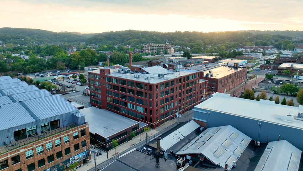 Primary Photo Of 201 N Braddock Ave, Pittsburgh Flex For Lease