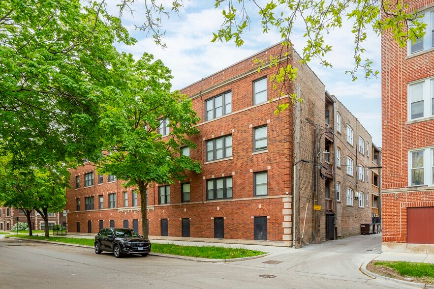 More Photos Of 6849-6859 S Clyde Ave, Chicago Apartments For Sale