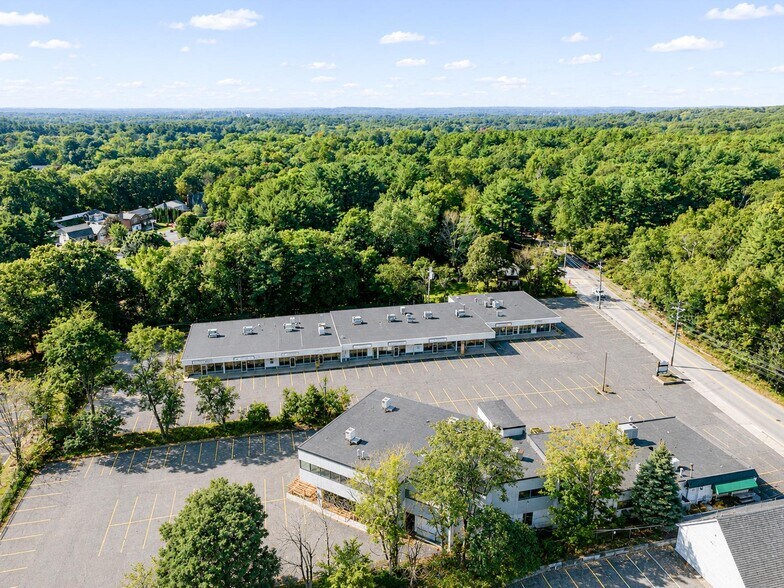 More Photos Of 861 Edgell Rd, Framingham Storefront For Sale