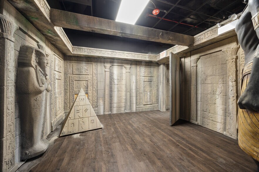 More Photos Of 59 E Van Buren St, Chicago Apartments For Lease