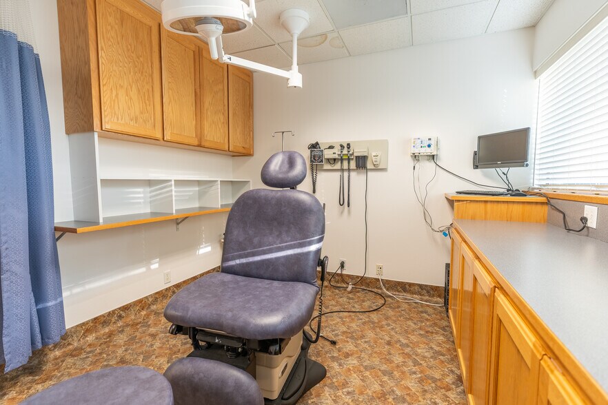 More Photos Of 3070 Camino Heights Dr, Camino Office For Lease