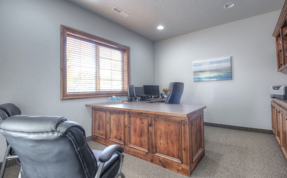 More Photos Of 971 E Winding Creek Dr, Eagle Office For Lease