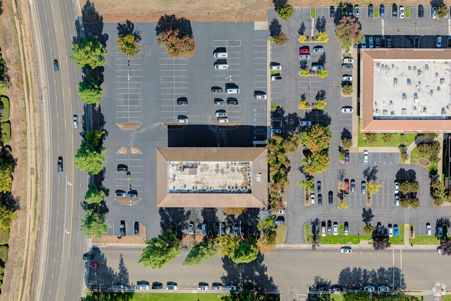 More Photos Of 7501 Hospital Dr, Sacramento Medical For Sale