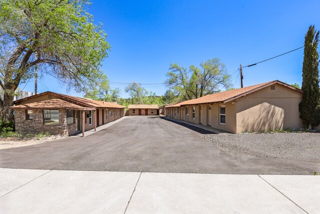 Primary Photo Of 805 White Spar Rd, Prescott Hospitality For Sale