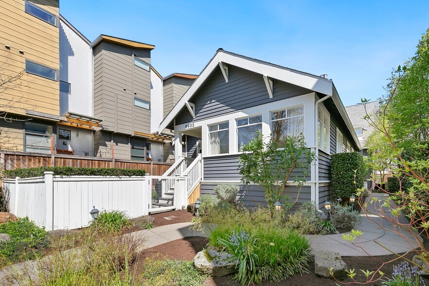 More Photos Of 5932 California Ave SW, Seattle Office Residential For Sale