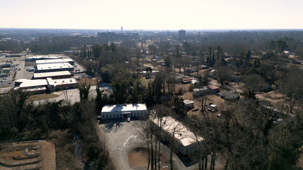 More Photos Of 190-192 Metro Dr, Spartanburg Flex For Sale