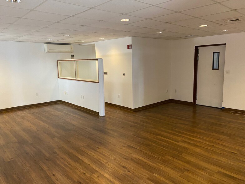 More Photos Of 817-821 Hausten St, Honolulu Restaurant For Lease