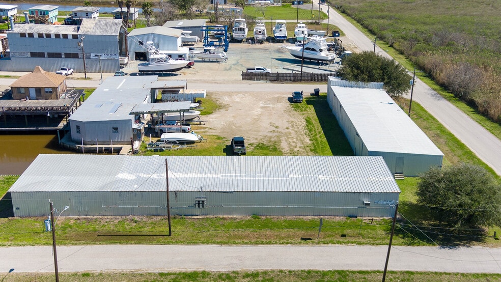 Primary Photo Of 205 Marine Way, Freeport Self Storage For Sale