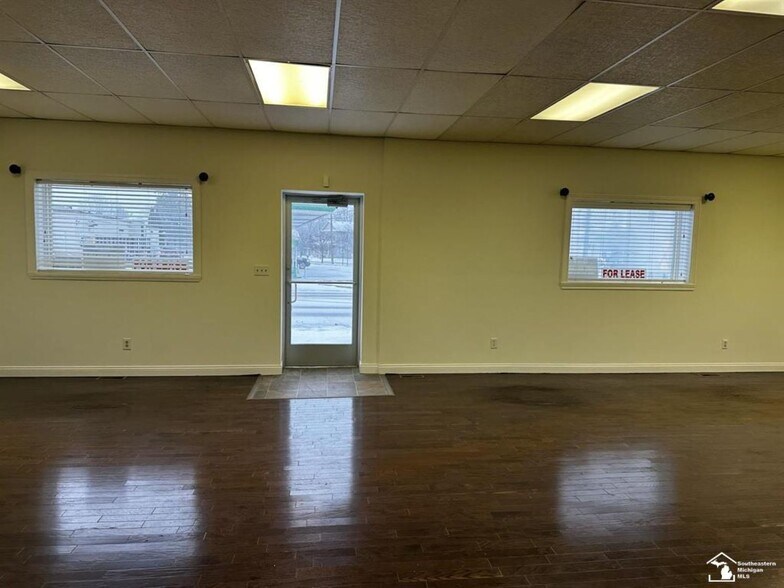 More Photos Of 8736 Swan Creek Rd, Newport Freestanding For Lease