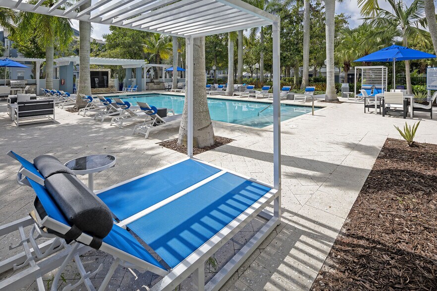 More Photos Of 3880 W Broward Blvd, Fort Lauderdale Apartments For Lease