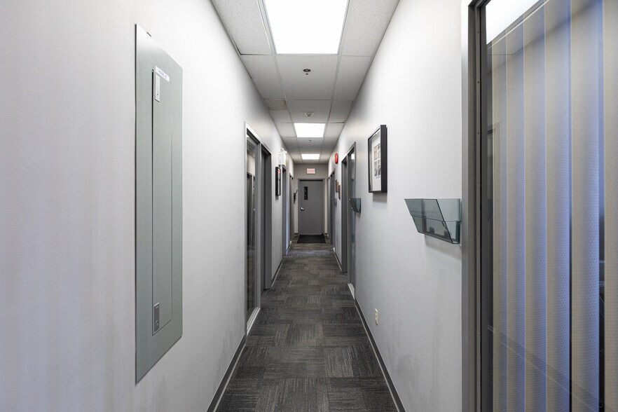 More Photos Of 30781 Simpson Rd, Abbotsford Warehouse For Lease