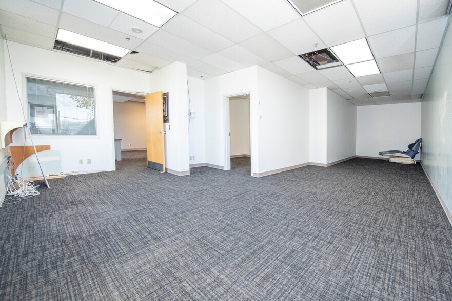 More Photos Of 4361 Boniface Pky, Anchorage Healthcare For Sale