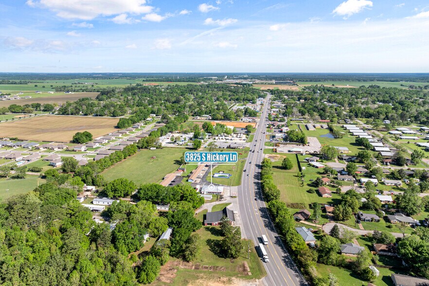 More Photos Of 4600 S Hickory St, Loxley Restaurant For Sale