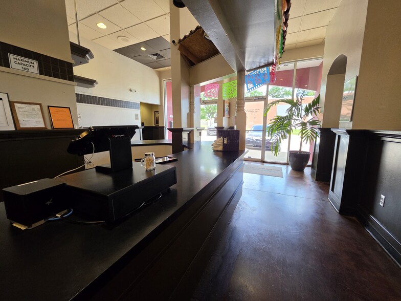 More Photos Of 2813 W Walnut St, Rogers Restaurant For Sale