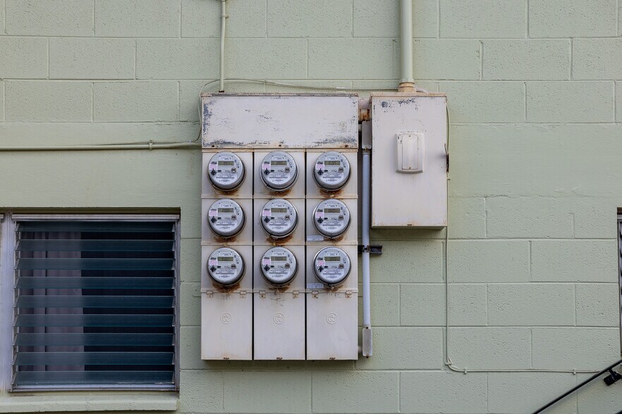 More Photos Of 1313 Ahiahi St, Honolulu Apartments For Sale