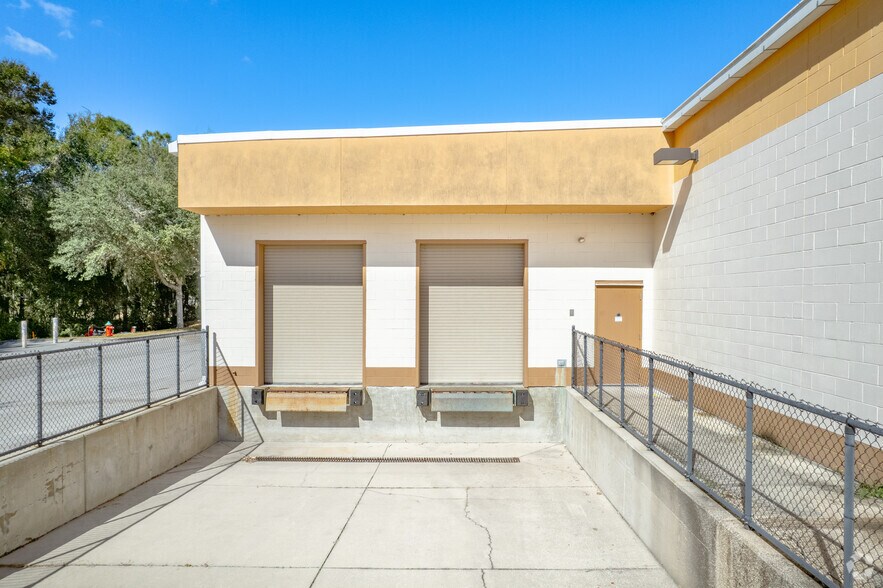 More Photos Of 9598 SW 114th St, Ocala General Retail For Sale