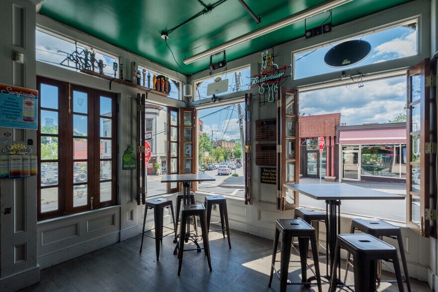 More Photos Of 19-21 Caroline St, Saratoga Springs General Retail For Sale