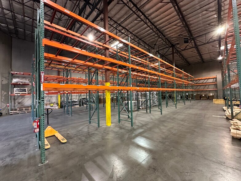 More Photos Of 1215 Alexandria Ct, Mccarran Distribution For Lease