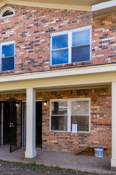 More Photos Of 3081 St. Charles Dr, Memphis Apartments For Sale