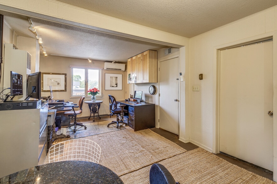 More Photos Of 3401-3405 S Lyndale Ave, Minneapolis Storefront Retail Residential For Sale